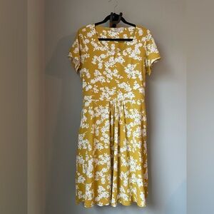 Mountain Warehouse cotton jersey dress with side pockets.